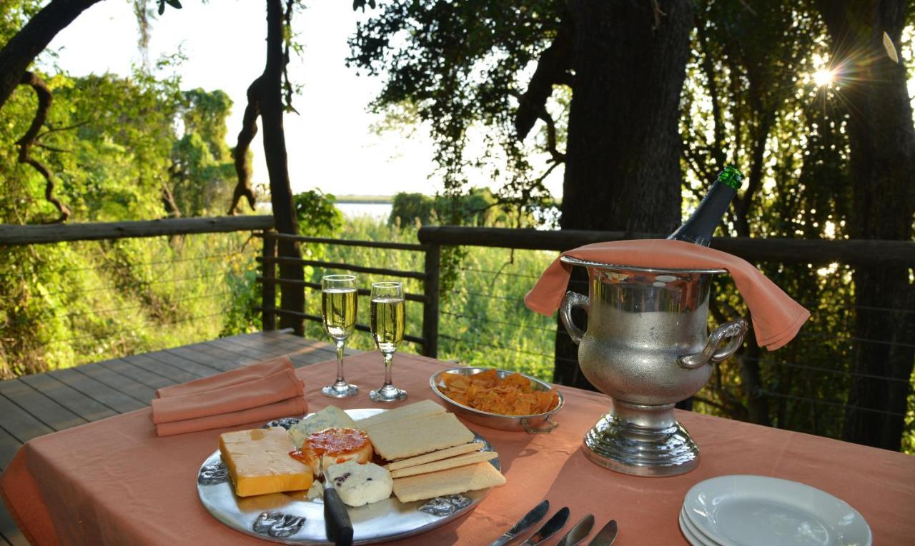 Chobe River Cottages Kasane Exterior photo