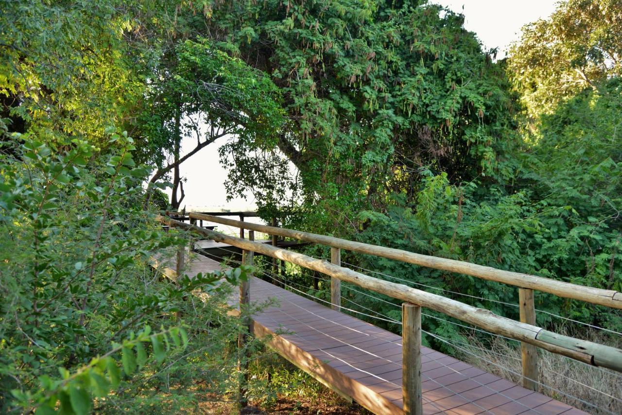 Chobe River Cottages Kasane Exterior photo