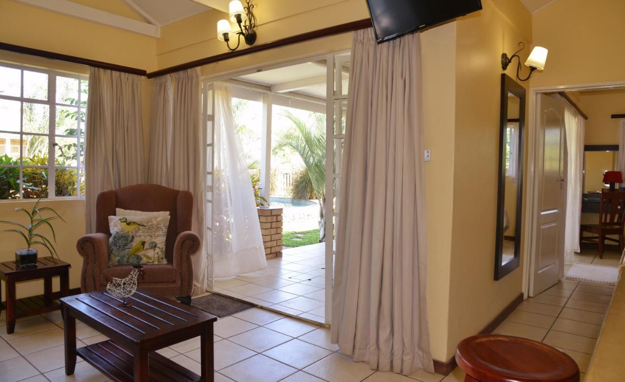 Chobe River Cottages Kasane Exterior photo